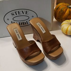 Steve Madden Tan leather Platform heels